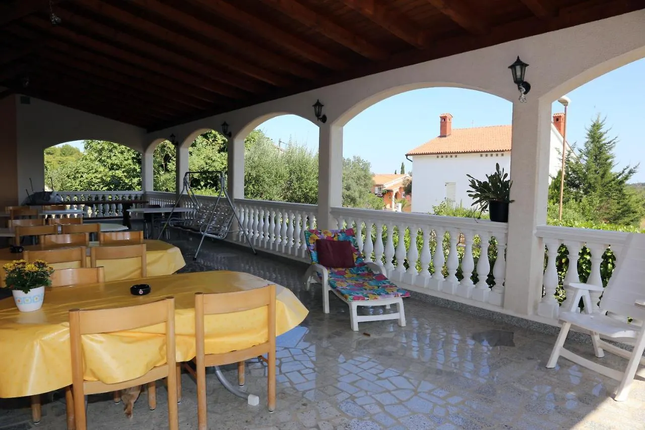 Bed & Breakfast Vera Rooms Medulin